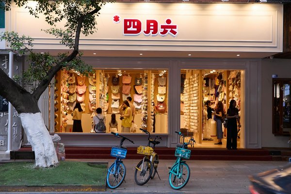 Top marques de soins capillaires de luxe pour un éclat parfait